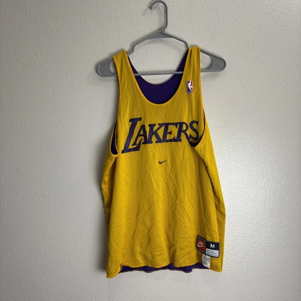 Nike Los Angeles Lakers Vintage Reversible Warm Up Jersey Size Medium - Picture 1 of 8